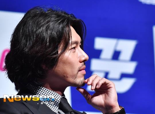 Hyun Bin gây sốc với râu ria xồm xoàm, Nana xinh đẹp không góc chết
