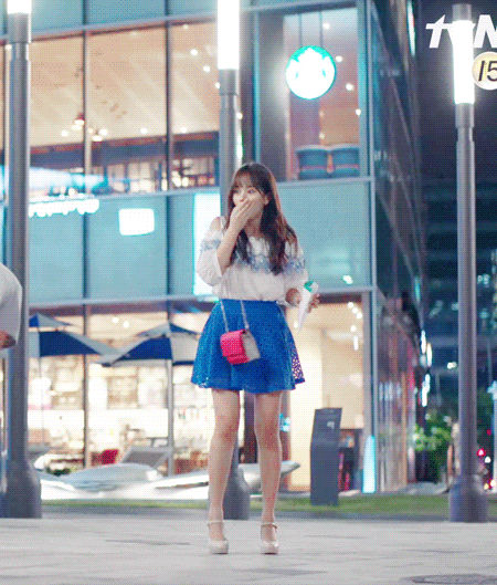 Gương mặt đẹp cùng vóc dáng chuẩn đã giúp Kim So Hyun ghi điểm trong Let's Fight, Ghost.