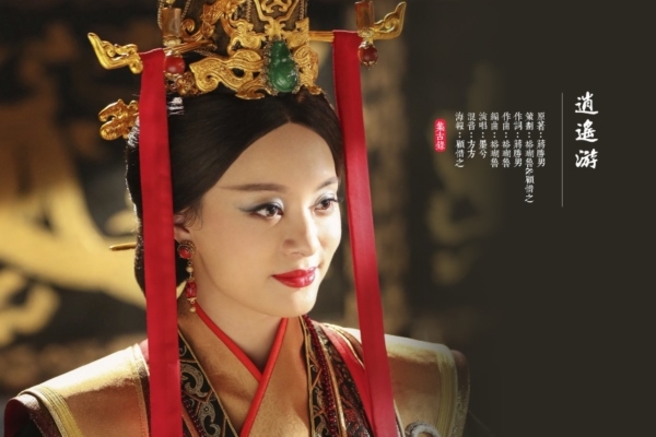 Tôn Lệ tặng điện thoại xịn cho nhân viên vì Năm Ấy Hoa Nở thành công