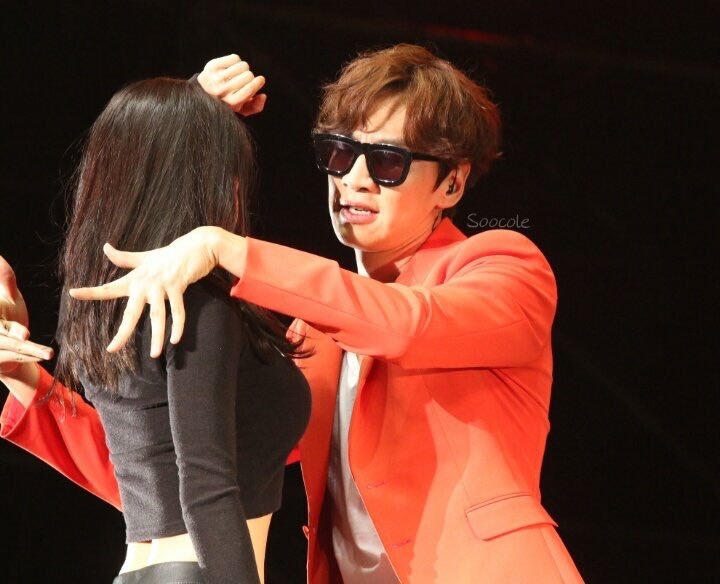 Mợ ngố Song Ji Hyo và Lee Kwang Soo giờ cũng thành thánh nhảy