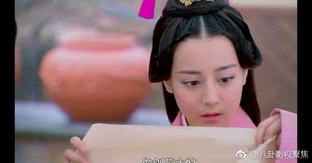 Netizen soi phim cũ của Địch Lệ Nhiệt Ba và Quan Hiểu Đồng