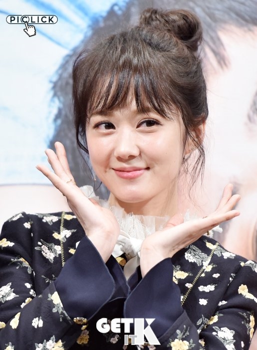 Bất chấp tuổi 36, Jang Nara trẻ đẹp phơi phới lấn át các đàn em 9X
