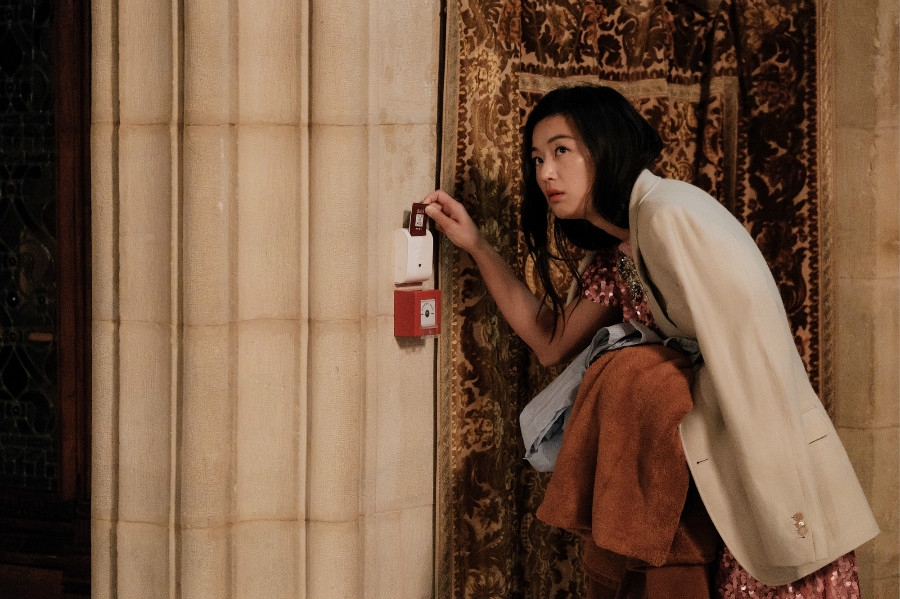 Khán giả cười ngất trước tạo hình của Jun Ji Hyun trong phim cũ