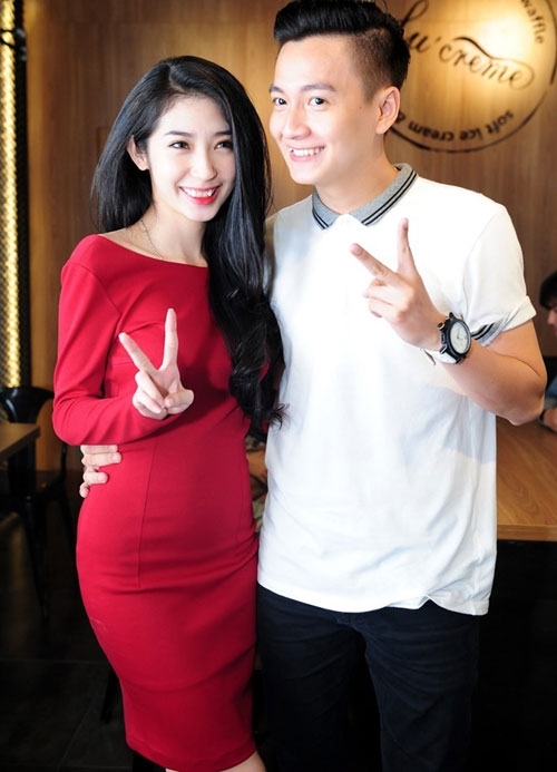 Những quý ông có đôi tay lịch thiệp của showbiz Việt