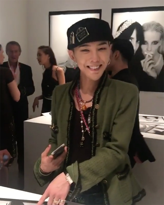 Thân hình gầy đến mức báo động của G-Dragon khến fan lo lắng