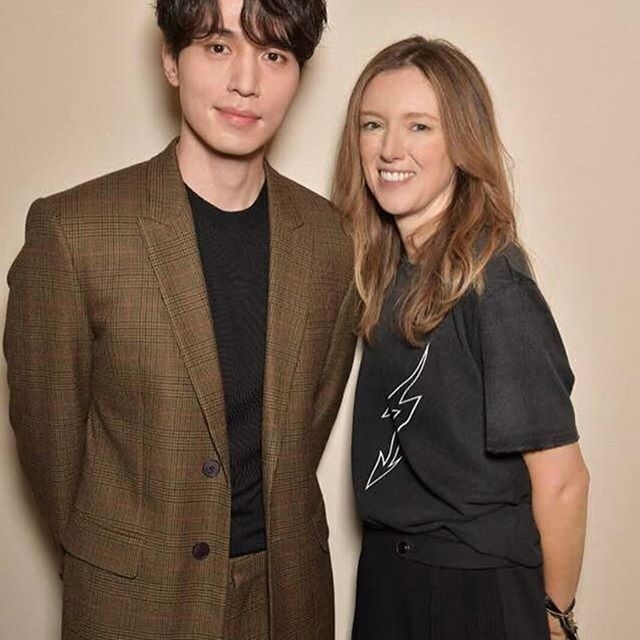 Nhan sắc Lee Dong Wook xuất sắc đến mức dân Pháp cũng phải đứng nhìn