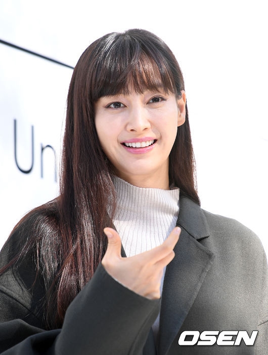 Lee Na Young bất ngờ xuất hiện tại sự kiện mới gây chú ý