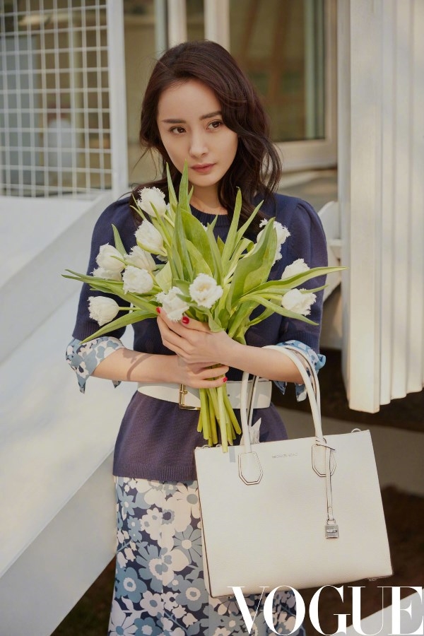 Dương Mịch chúc mừng sinh nhật Lưu Khải Uy khiến fan dậy sóng