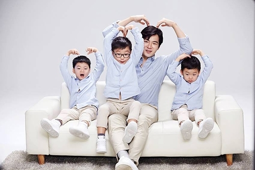 Daehan Minguk Manse cao lớn, đẹp trai thu hút mọi ánh nhìn