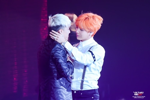 Những cặp nam - nam Kpop từng ghét nhau ra mặt