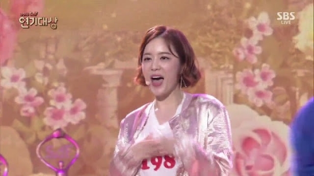 Luôn được đánh giá cao hơn, diễn viên xứ Hàn lại thua idol ở khoản này