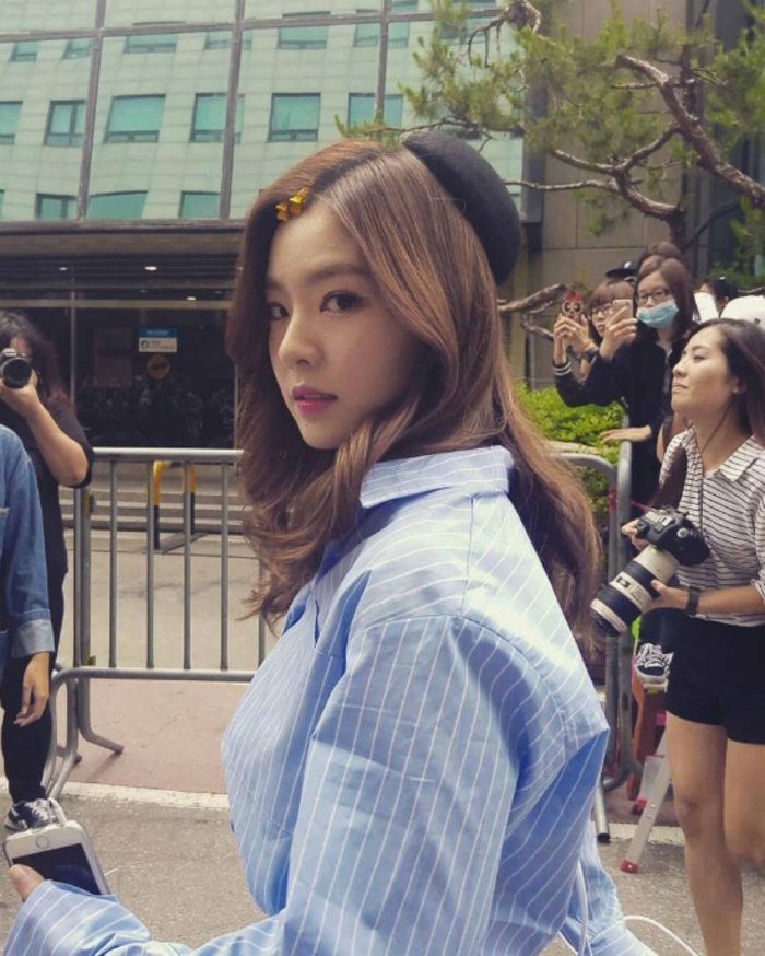 Ánh mắt sắc lạnh của Irene (Red Velvet) dễ gây hiểu nhầm