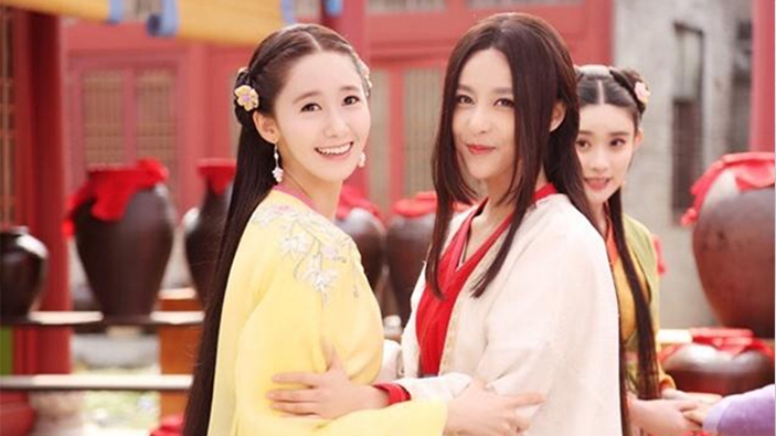 Khi các mỹ nhân Hoa – Hàn đúng chúng một khung hình: Ai sẽ “dìm hàng”