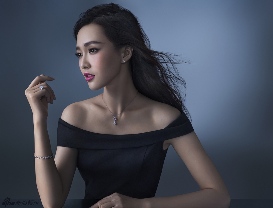 Những bức ảnh quyến rũ và nóng bỏng đến khó tin của mỹ nhân Hoa ngữ