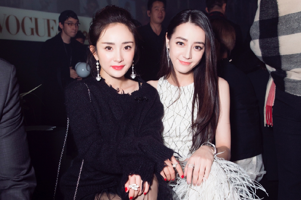 Cuộc chiến nhan sắc giữa các nữ thần hai thế hệ trong showbiz