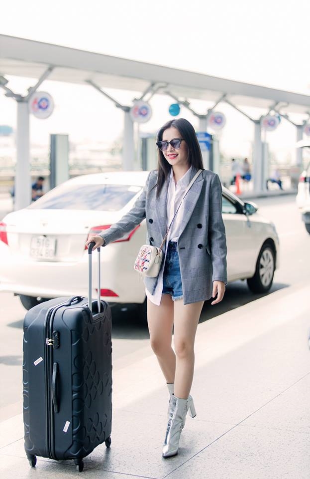Ngày 16/10 vừa qua sao Việt đi đâu? Làm gì?