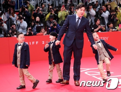 Daehan, Minguk và Manse quay lại Pháp