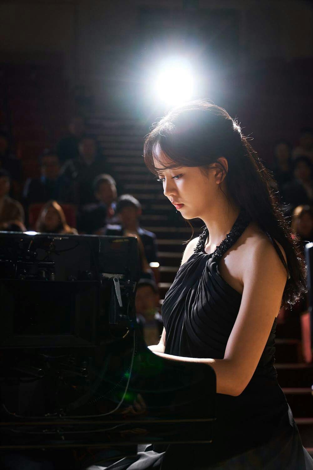 Dân mạng Trung bỗng đào mộ & phát sốt vì ảnh quảng cáo của Kim So Hyun