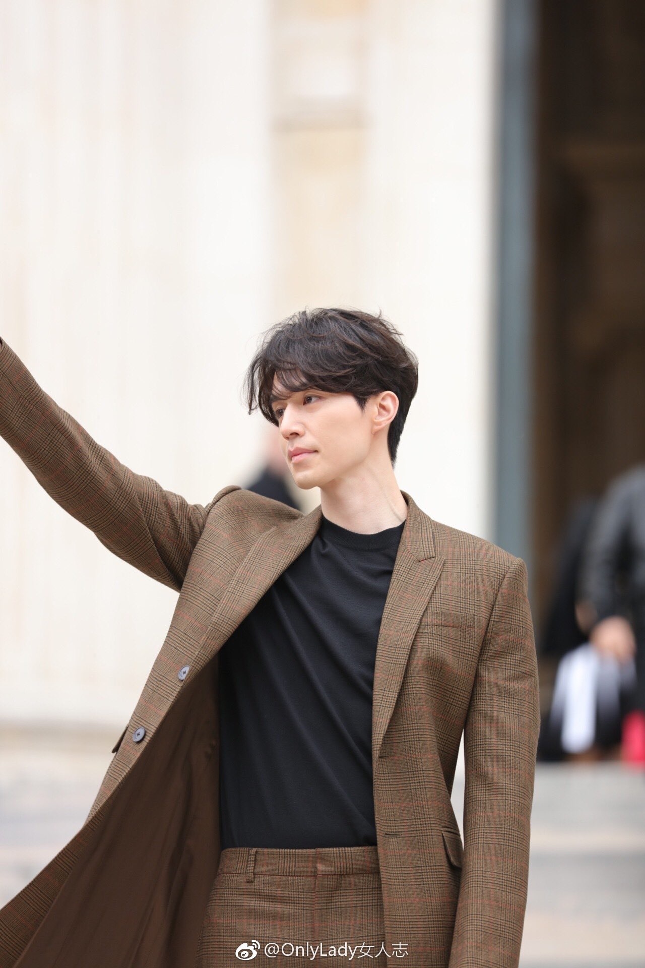 Lee Dong Wook và cựu mỹ nhân đẹp nhất thế giới đứng đầu BXH nhan sắc