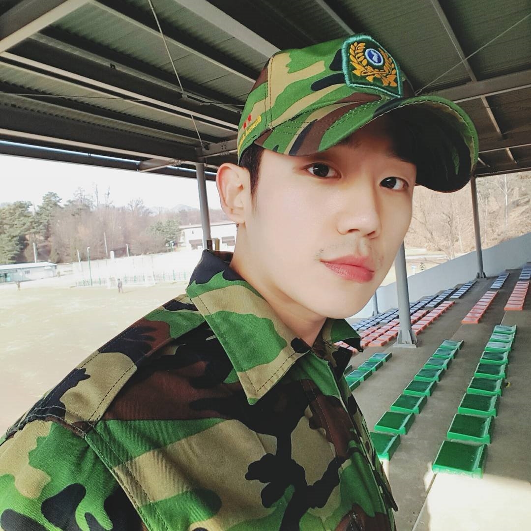 Jung Hae In - chàng nam thứ hot nhất màn ảnh Hàn Quốc 2017