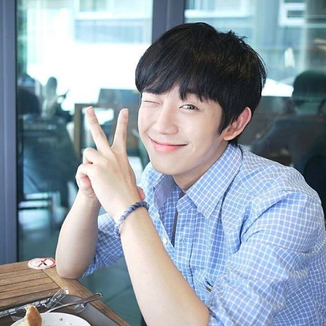 Jung Hae In - chàng nam thứ hot nhất màn ảnh Hàn Quốc 2017