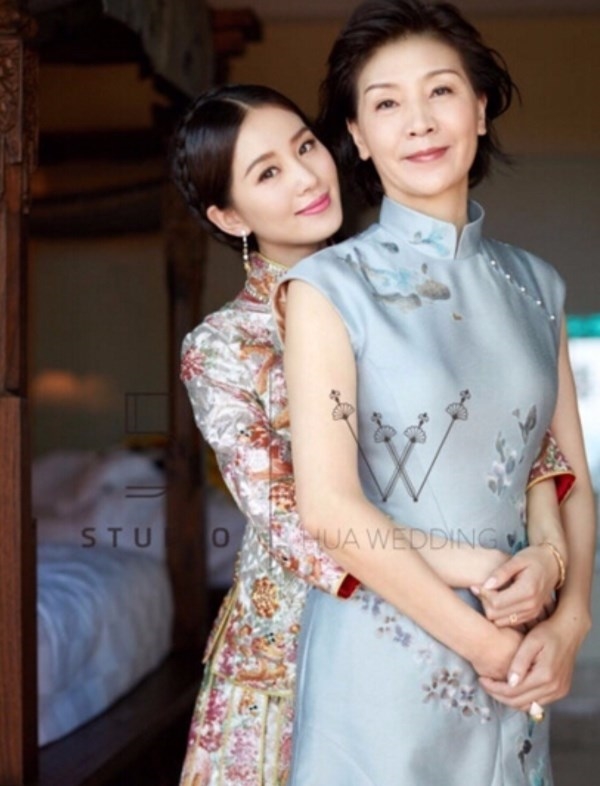 Những bức ảnh chứng minh sao nữ Hoa ngữ đẹp không cần nhờ đến dao kéo