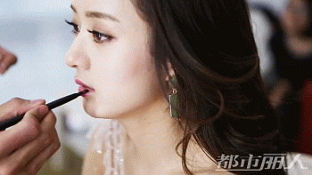 Make up, công đoạn không thể thiếu của các ngôi sao Hoa Ngữ