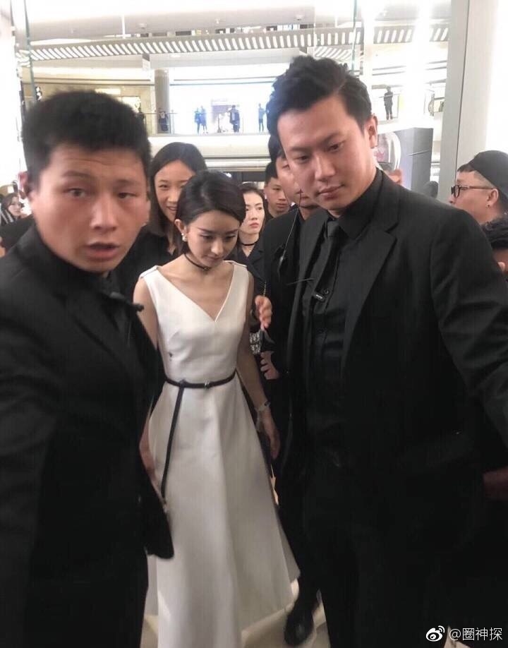 Triệu Lệ Dĩnh và Angela Baby đọ sắc tại sự kiện của DIOR