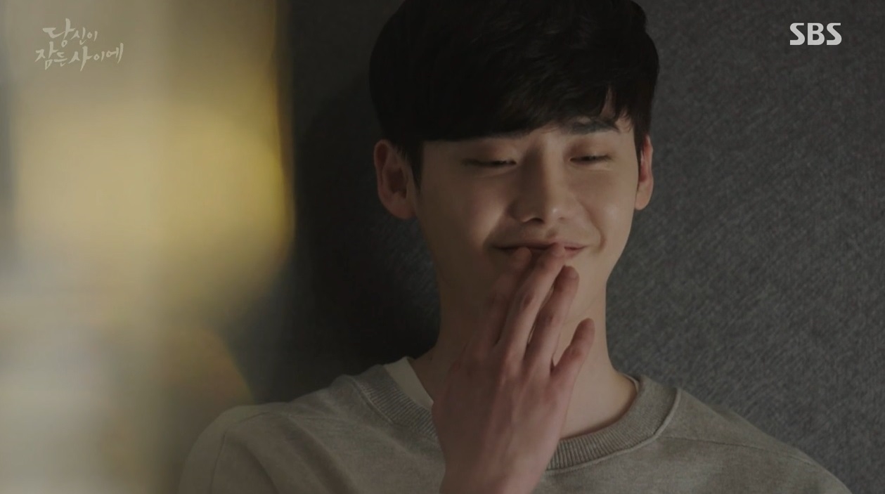 Nụ hôn đáng yêu của Suzy và Lee Jong Suk "gây sốt" cộng đồng mạng