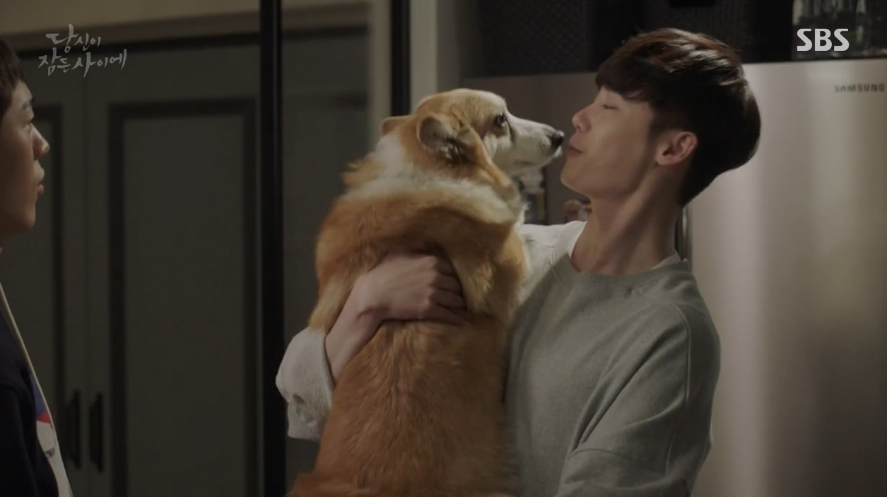 Nụ hôn đáng yêu của Suzy và Lee Jong Suk "gây sốt" cộng đồng mạng