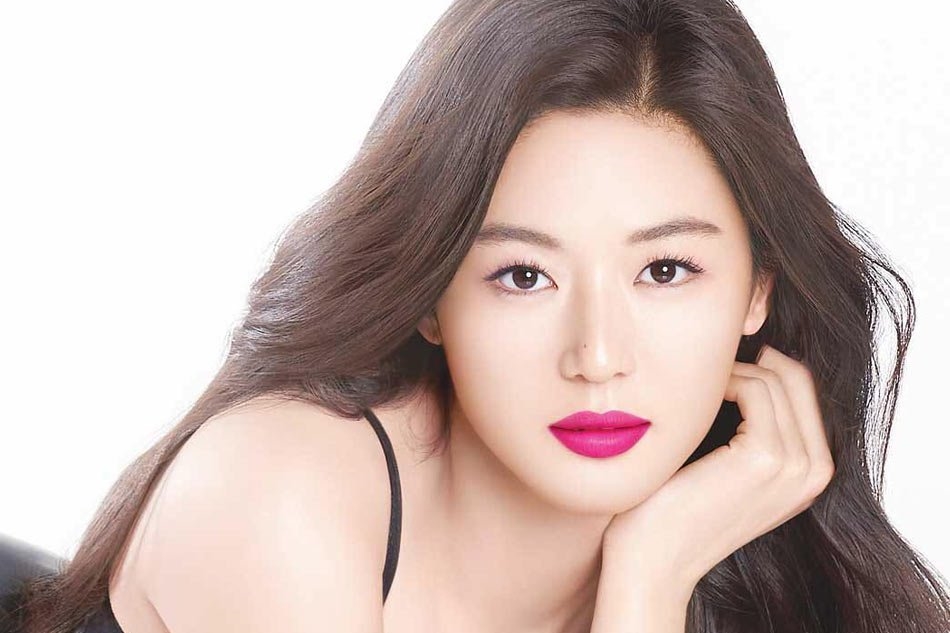 Điểm chung thú vị của nhiều mĩ nhân Kbiz