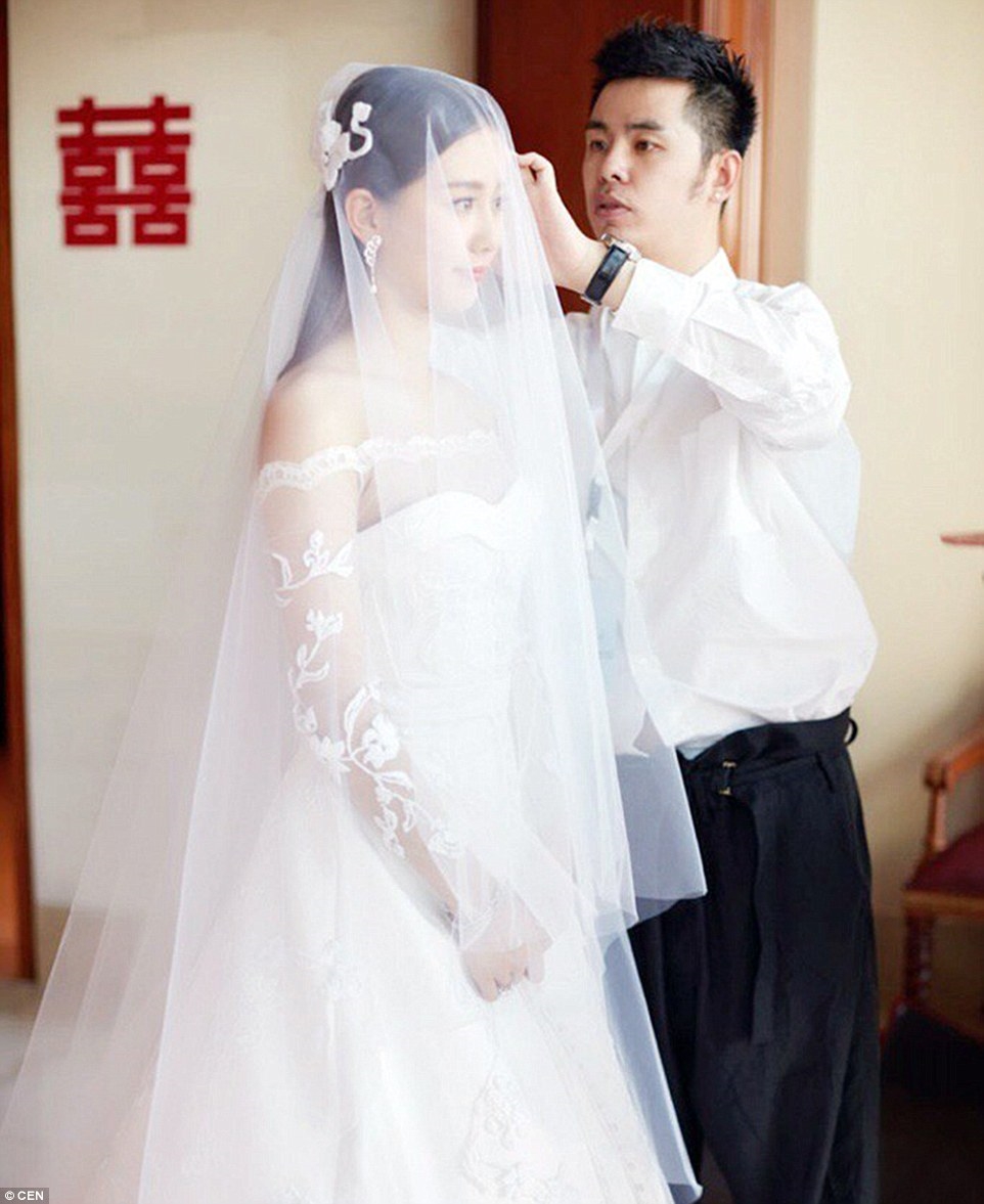 Khi mỹ nhân giấu mặt sau tấm màn che, ai là người có vẻ đẹp quyến rũ?
