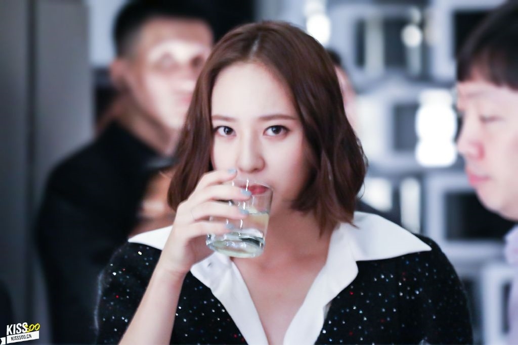 Krystal bùng nổ khí chất khó ai bì kịp với mái tóc ngắn mới