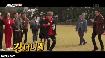 Lee Kwang Soo khoe tóc mới cực sốc trong tập Running Man mới