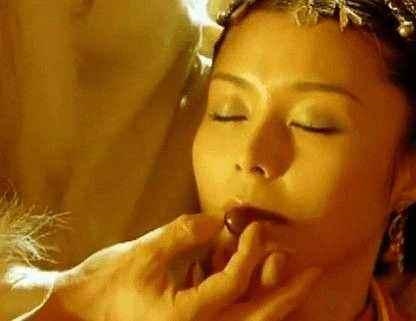 Đây mới là sự thật đằng sau những cảnh quay ăn uống ngon mắt trên phim