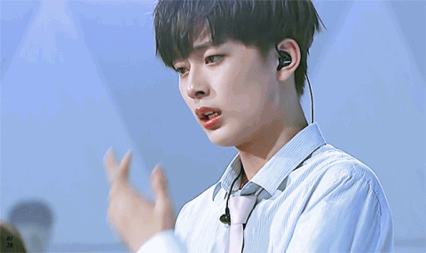 Một mầu Produce 101 Yoo Seonho bất ngờ có mặt tại Việt Nam