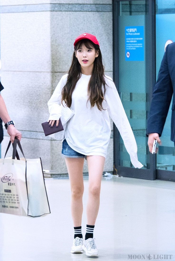 Những nữ idol xinh đẹp nhưng vẫn bị netizen chê bai về ngoại hình