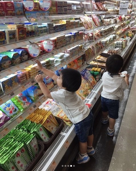 Vợ Lâm Chí Dĩnh dở khóc dở cười hé lộ tính xấu của cặp sinh đôi