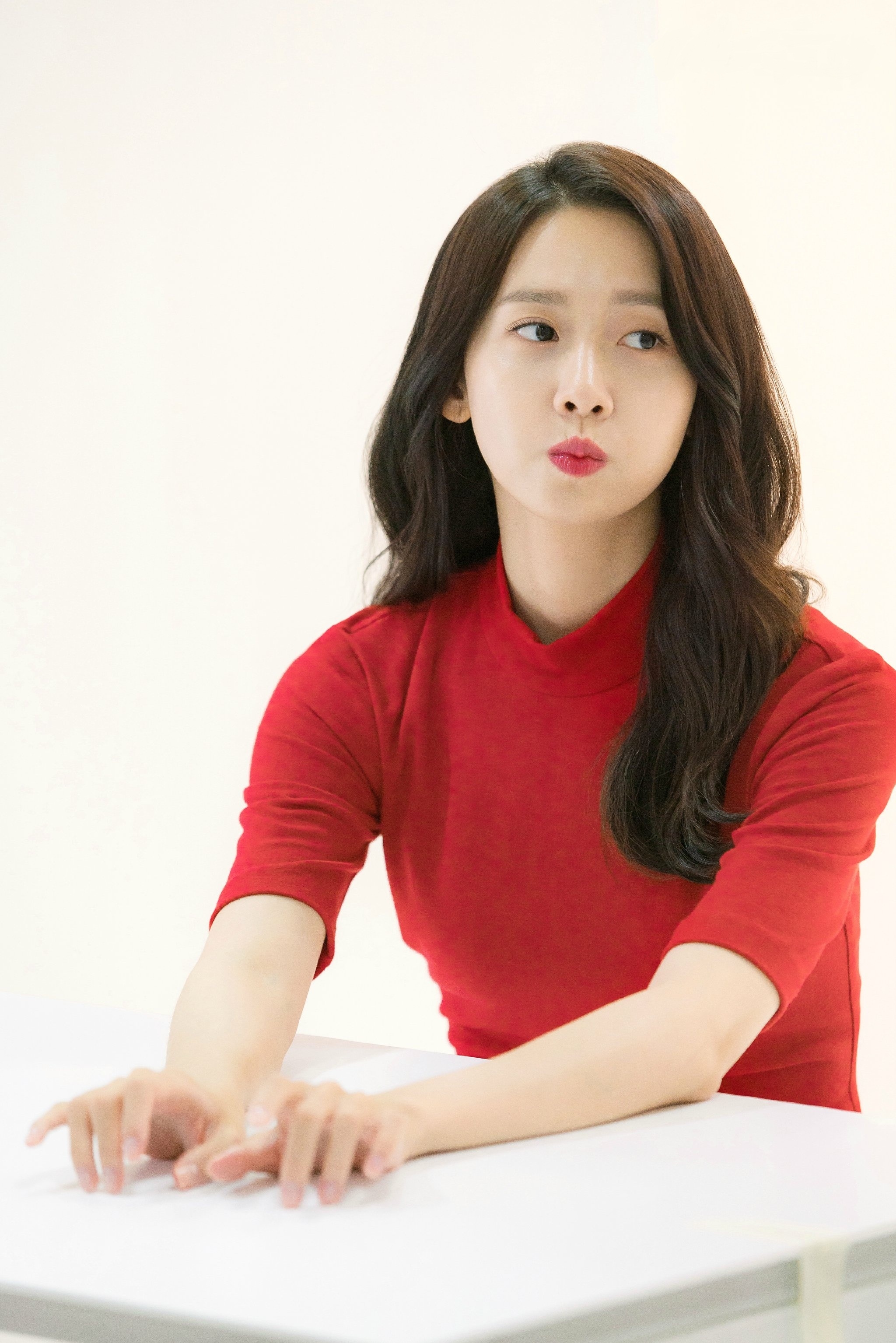 Yoona khoe nhan sắc rạng ngời trong loạt quảng cáo mới