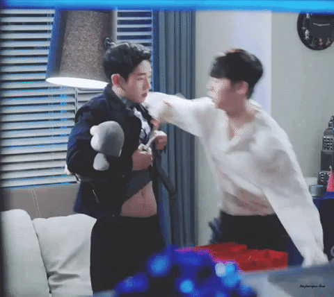 Lee Jong Suk và Jung Hae In cực 'tình cảm' trong phim mới