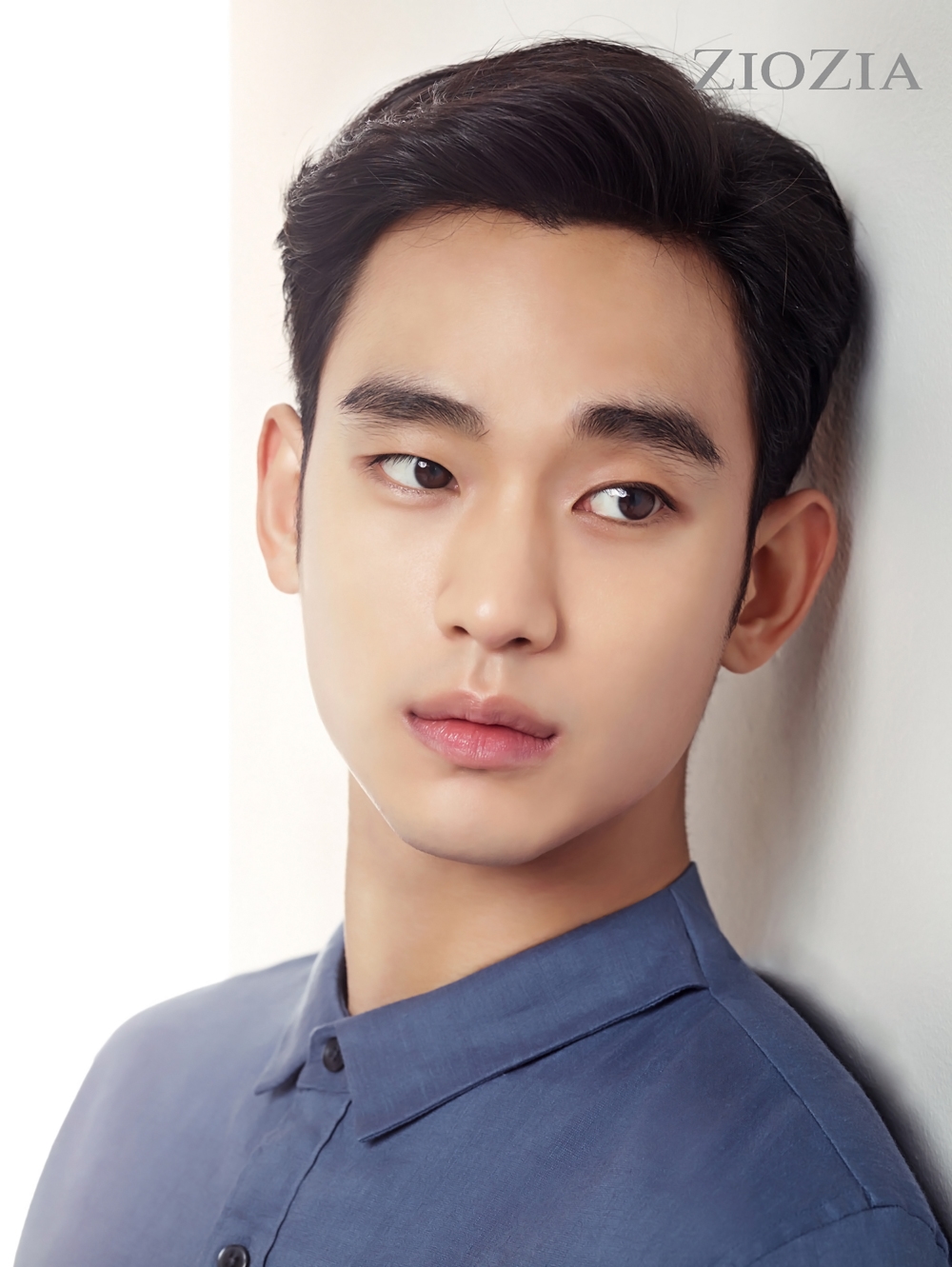 Sát giờ nhập ngũ, Kim Soo Hyun gửi thư cảm ơn và tạm biệt fan hâm mộ