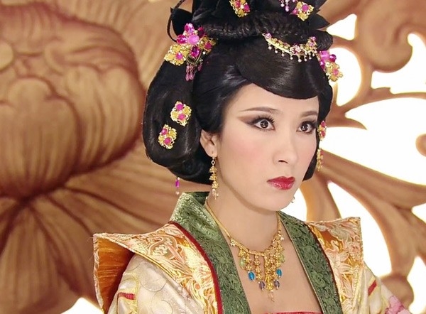 "Lạnh gáy" với những đòn thù độc ác nhất màn ảnh Hoa ngữ, Dung ma ma còn thua xa