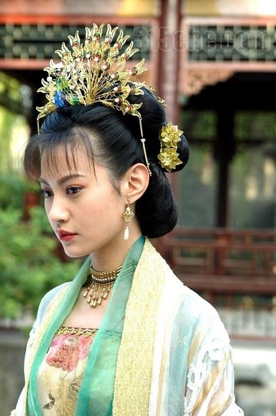 "Lạnh gáy" với những đòn thù độc ác nhất màn ảnh Hoa ngữ, Dung ma ma còn thua xa