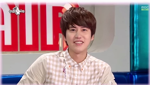 Những nam idol thầm thương trộm nhớ các sao nữ