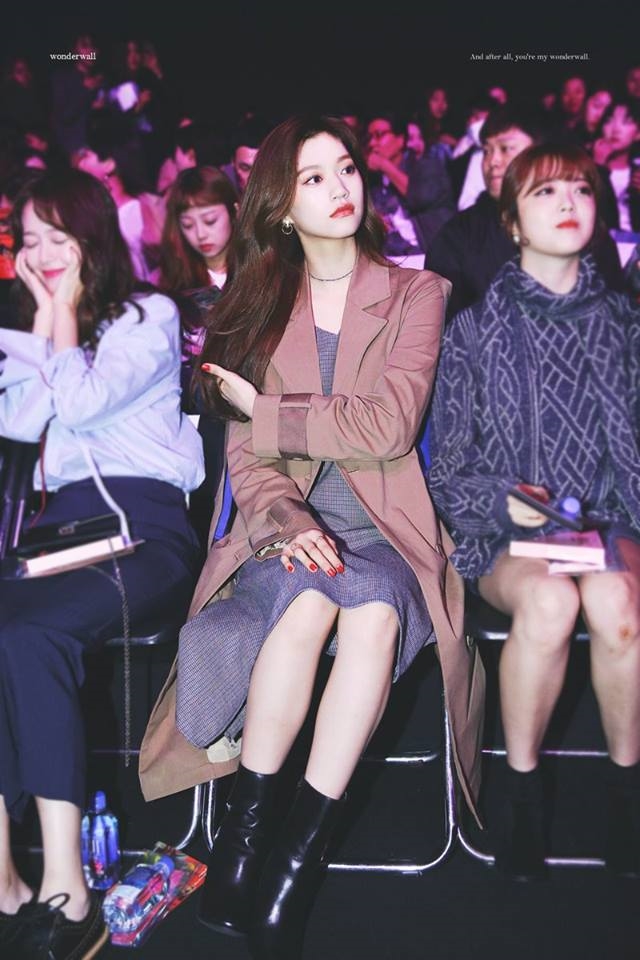 Những ngôi sao trẻ tuổi nổi bật nhất Seoul Fashion Week
