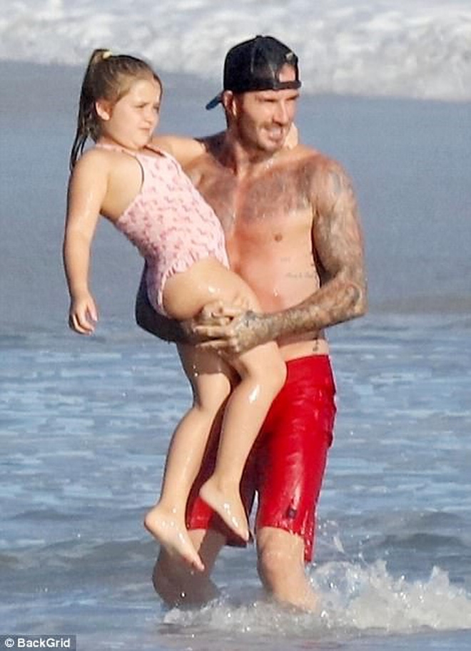 Hình ảnh “phổng phao” của Harper Beckham khi lên 6 tuổi