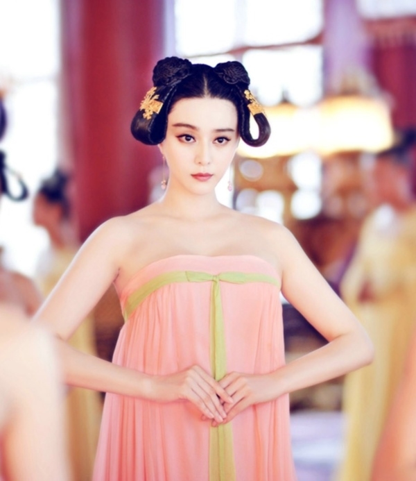 Vẻ đẹp ngọt ngào của dàn mỹ nhân cổ trang Cbiz với sắc hồng phấn