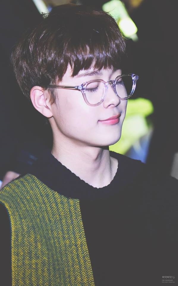 Những ngôi sao trẻ tuổi nổi bật nhất Seoul Fashion Week