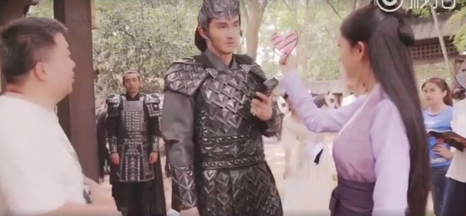 Dương Mịch điên cuồng "bắn tim" trên phim trường Phù Dao Hoàng Hậu khiến fan "cạn lời"