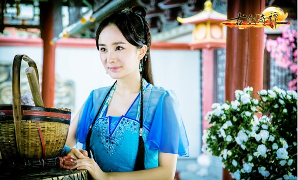 Những lần mỹ nhân hóa 'cô tiên xanh' trong tạo hình với thanh y